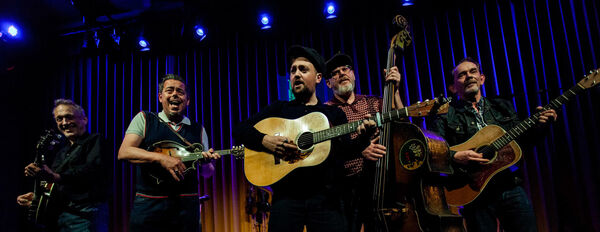 Blue Room Sessions - Tim Knol & The Bluegrass Boogiemen (NL)