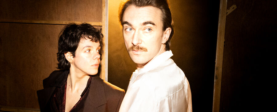 STEL - THE SHOW GOES ON